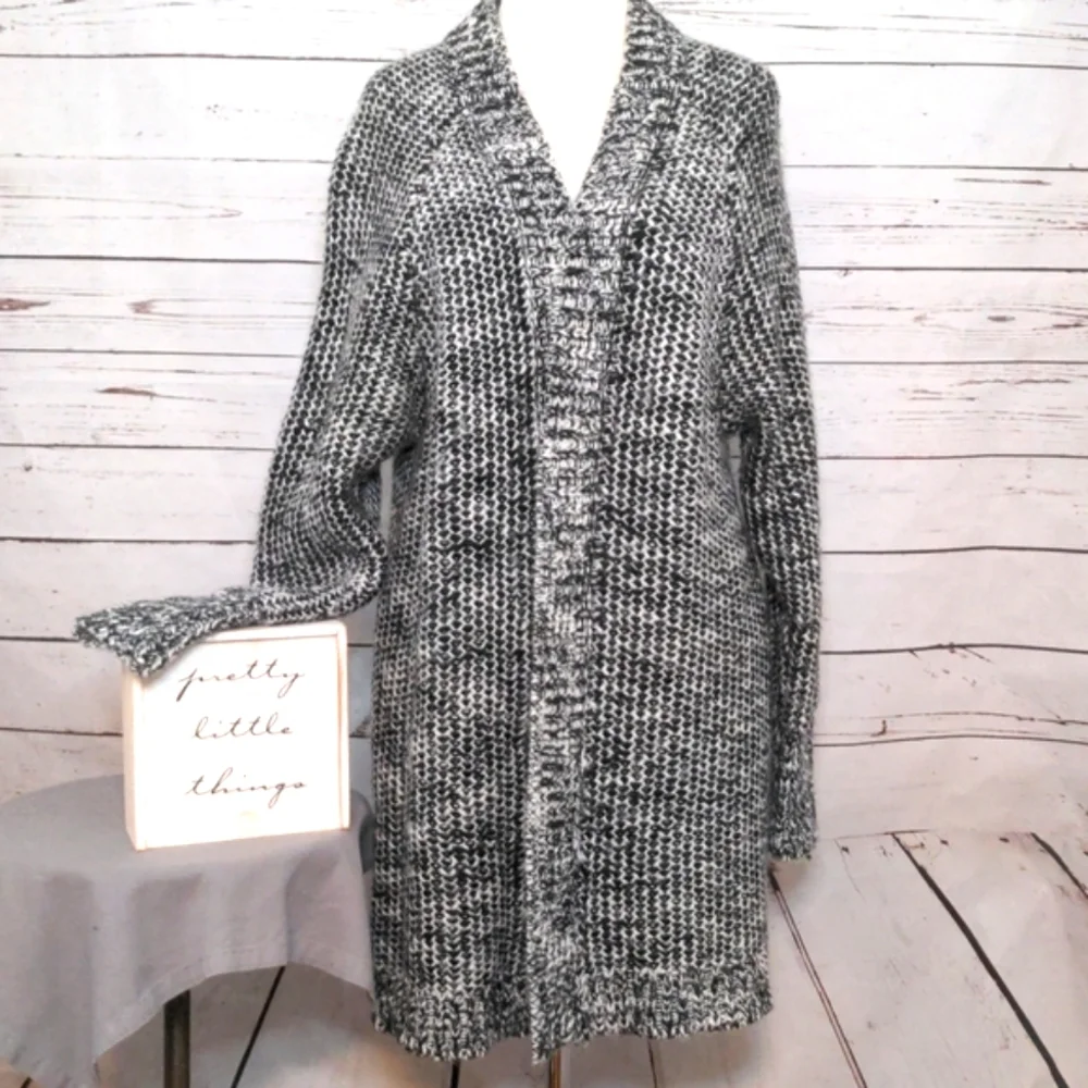 Women's Black and White Express Wool‎ Alpaca Open Long Cardigan Medium Large